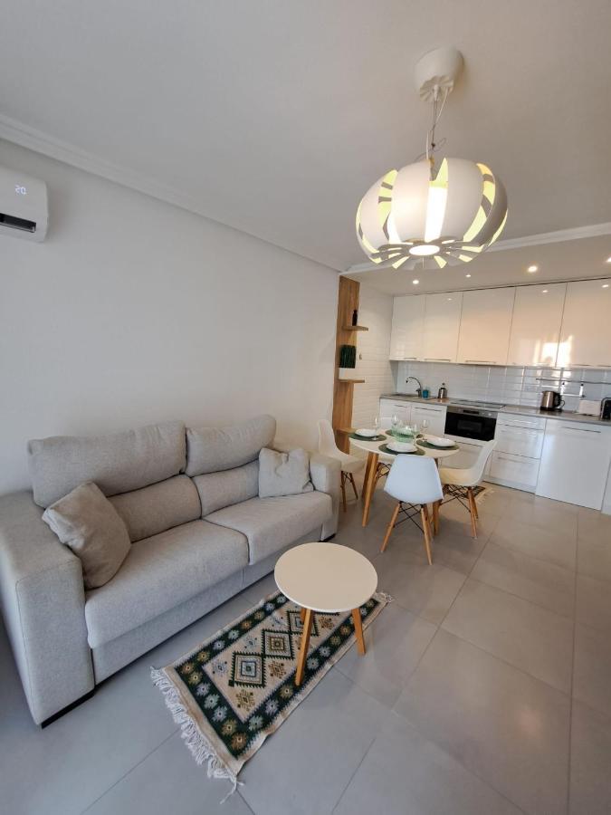 Nice Bungalow La Mata With Sea Views 또레비에하 외부 사진